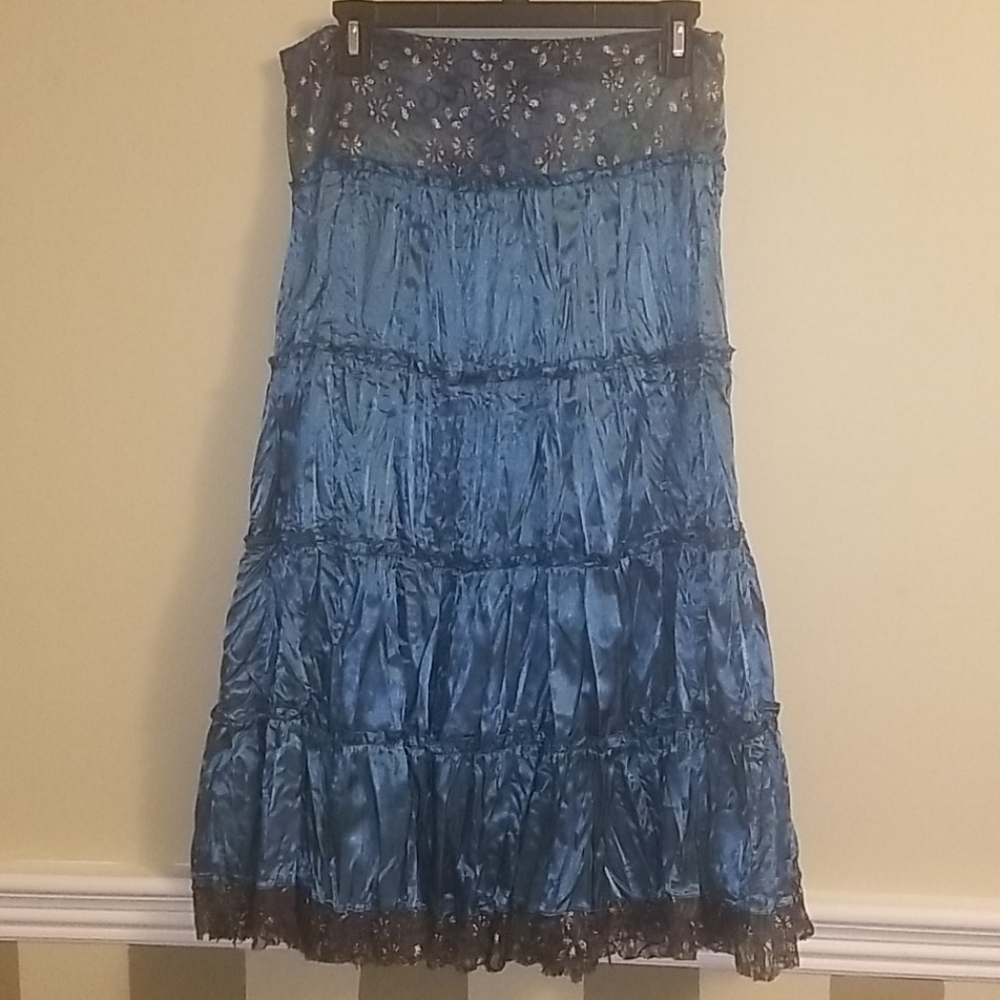 Shiny aqua crinkle full skirt Sz L